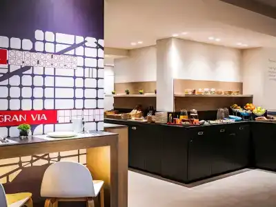 ibis Styles Barcelona Centre - 15