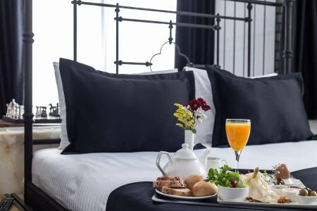 Check Inn Suite & Spa - 9