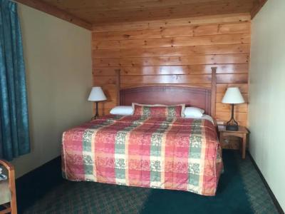 Lake Crest Inn - 38
