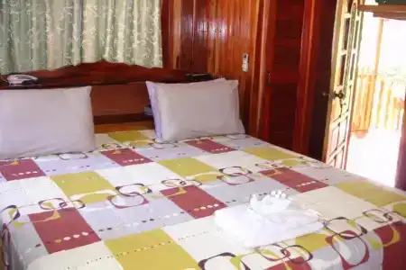 Home Stay Stc Bed And Breakfast - 14