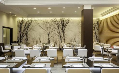 Ilunion Suites Madrid - 26