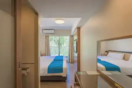 Kariyushi Lch. Resort - 4