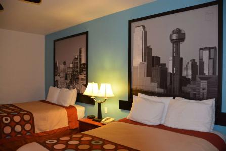 Super 8 by Wyndham Austin/Airport South - 2