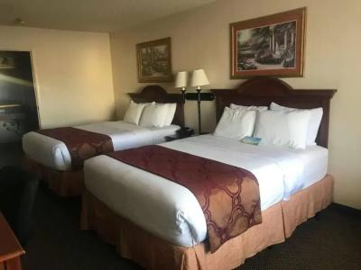 Days Inn by Wyndham - 13