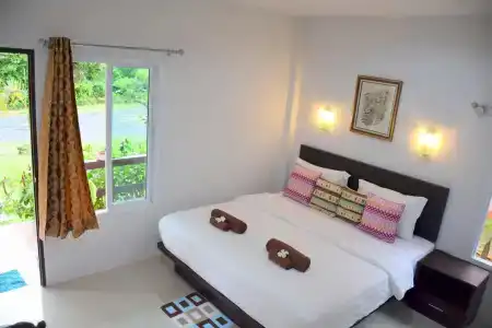 Baan Longhaad - 1