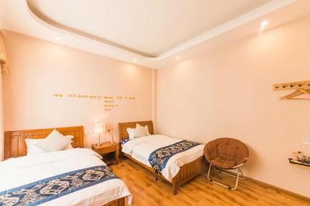 Small Times Inn - 1