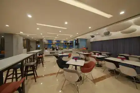 Holiday Inn Express Zhengdong - 49