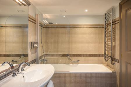 Iron Gate & Suites - 34