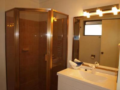 Lancaster Court - 24