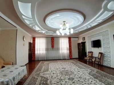 Khan Saray - 10