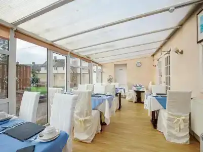 Oyo Arden Guest House - 16