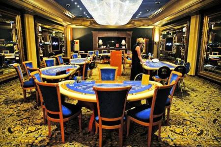 Royal Casino Spa & Resort - 25