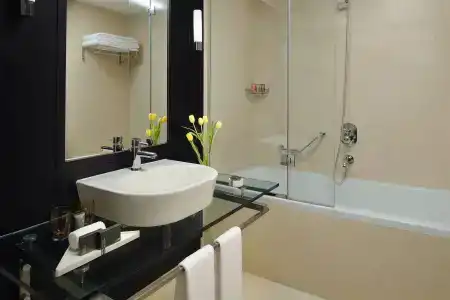 Mövenpick Jumeirah Lakes Towers Dubai - 25