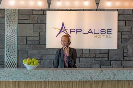 Applause Airport By Clique - 25