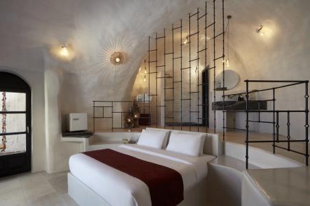 White Pearl Cavalieri - 30