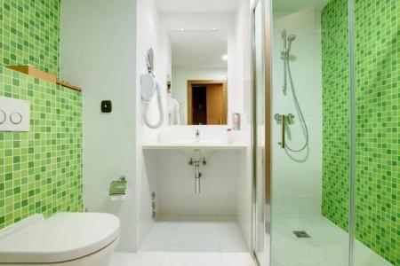 Emerald - 46