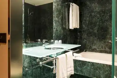 Pointe Plaza - 8