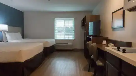 WoodSpring Suites - 10