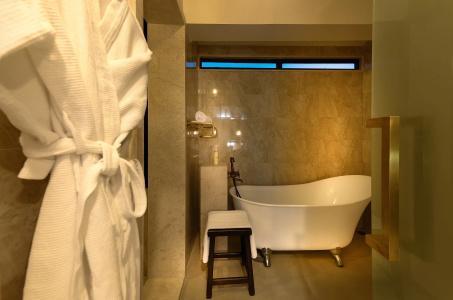 The Blossom Resort – Onsen & Foot Massage Inclusive - 370