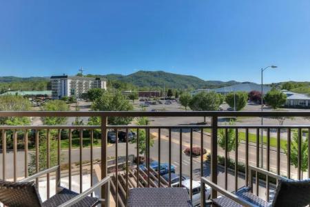 Courtyard by Marriott - 63