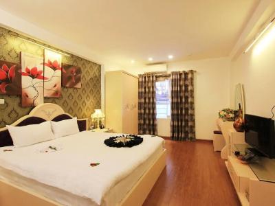 Splendid Star Boutique - 84