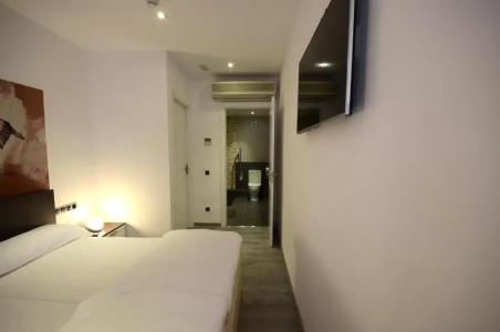 Free Hostels - 34