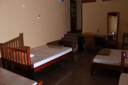 Anura Guest Inn - 59