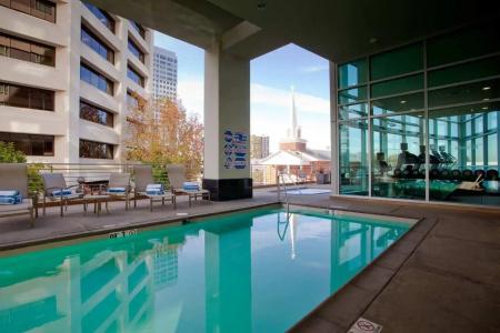 Embassy Suites Los Angeles - 14
