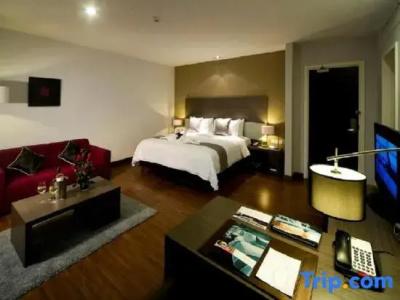 Pullman - 112