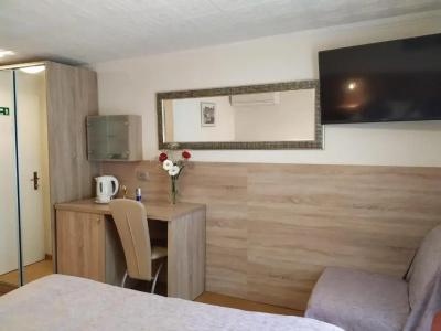 Kastel 1700 Boutique - 93