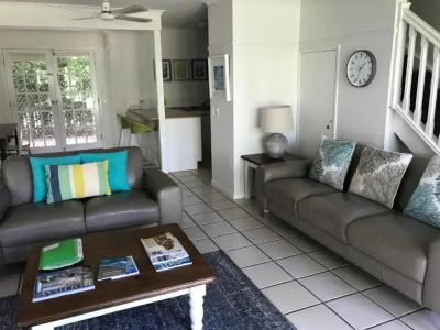 Coral Beach Noosa - 56