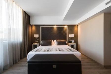 Catalonia Square 4* Sup - 86