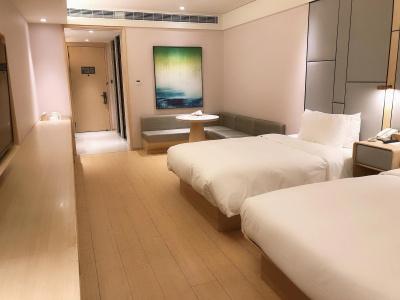 JI Shanghai Hongqiao National Convention and Exhibition Center Huaxiang Road - 2