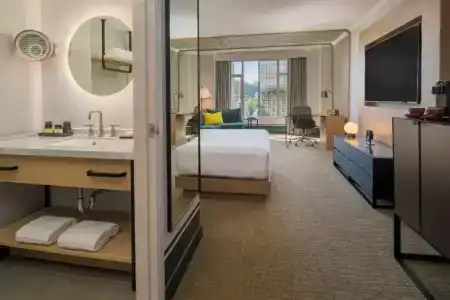 The Duniway Portland, A Hilton - 66