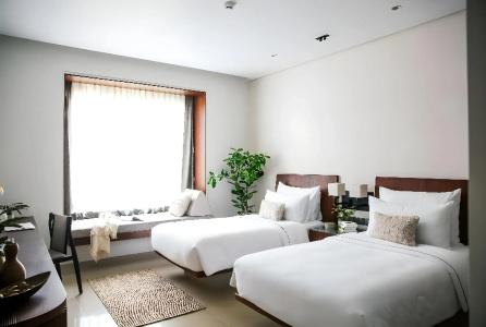 Treeline Urban Resort - 20