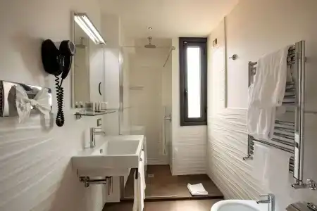 Best Western Plus Spring House - 49
