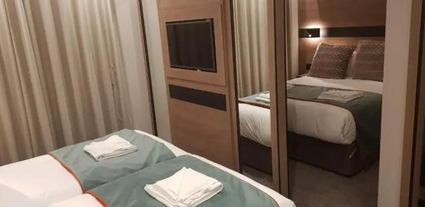 Merit Kensington - 102
