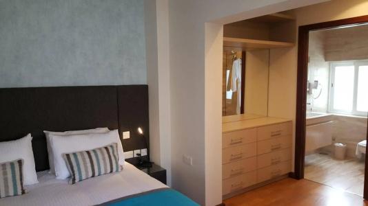 D Townhouse Boutique Suites - 4