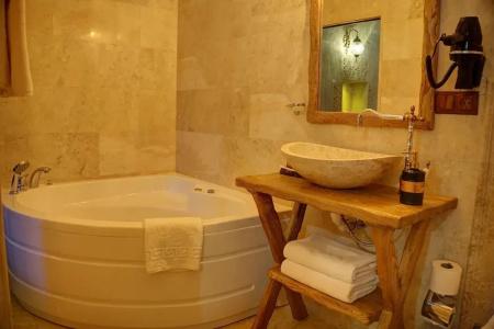 Calypso Cave Suites - 7