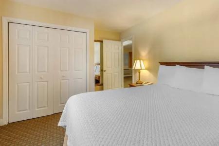 Ogunquit and Suites - 98