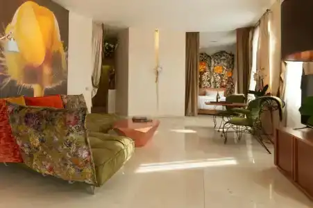 House of Time - Fancy Suites - 82