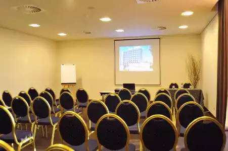 Axis Porto Business & Spa - 17