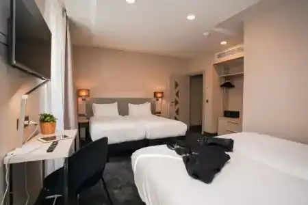Hôtel Univers - 49