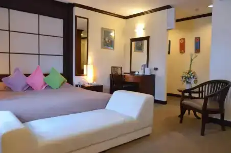 Grand Business Inn - 111