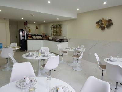 Kyriad Direct Rouen Centre Gare - 17