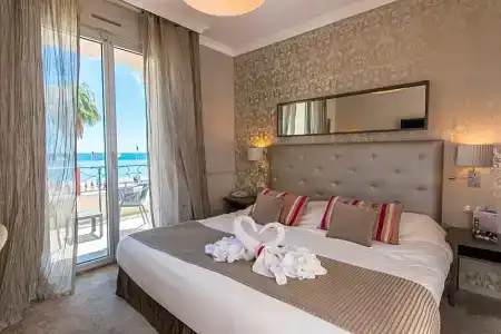 Hôtel Le Royal Promenade des Anglais - 113