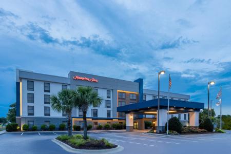 Hampton Inn West - 25