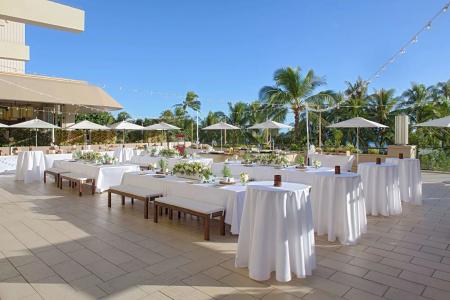 Hyatt Regency Waikiki Beach Resort & Spa - 20