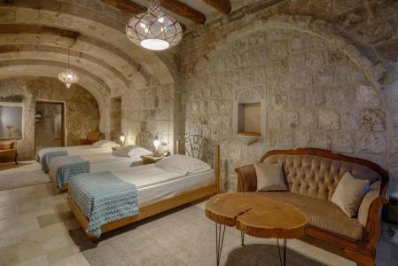 Hera Cave Suites - 50