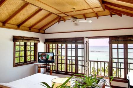 Palm Beach Island Resort & Spa Maldives - 11